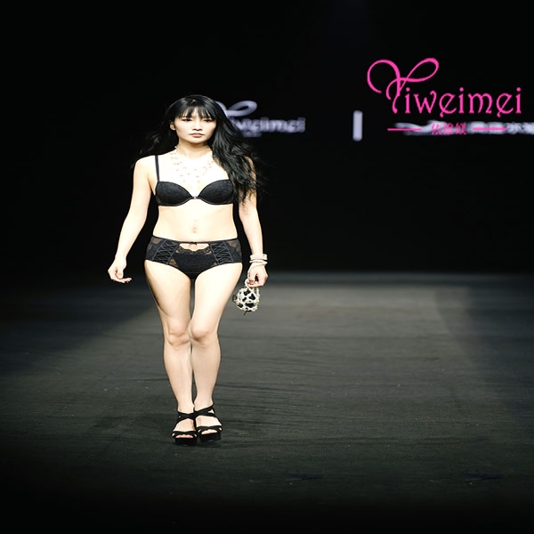 our product fashion show-Bra